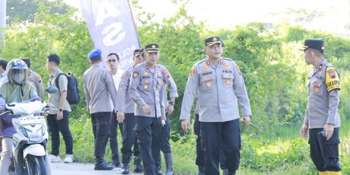 Polres Rembang Bagikan Takjil Gratis kepada Masyarakat